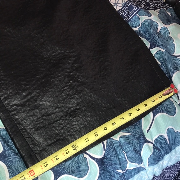 Poleci Pencil Skirt, Black, Texturized, Size 2 - Picture 11 of 16